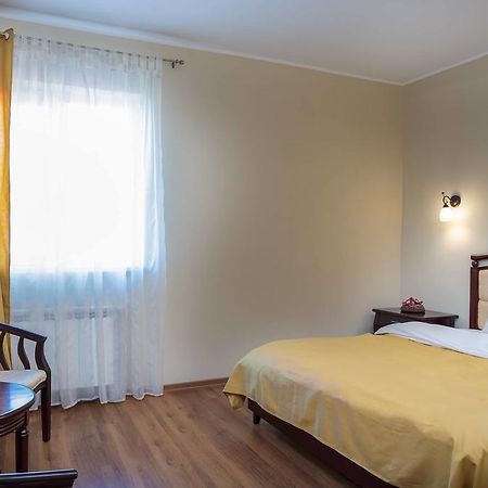 Pensiunea Boema Piatra Neamţ Exterior foto